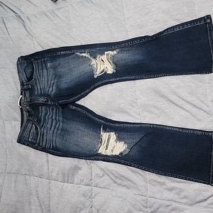 Buckle, daytrip jeans.